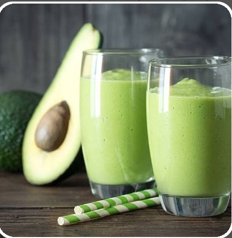 شهر العسل ،مكون من ،افوكادو،مانجو،بلح،لبن موز قطع مكسرات فريش المامون