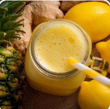 صاروخ ،مكون من اناناس،موز،مانجو،ايس كريم فريش المامون