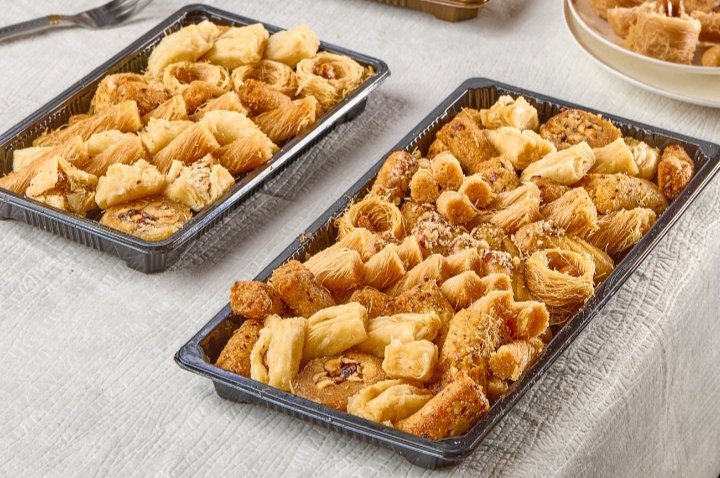 طبق شرقي كبير